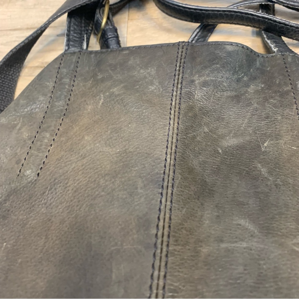 Lucky Brand VTG Leather Distressed Large Slouchy Crossbody Shoulder Bag - Picture 8 of 15